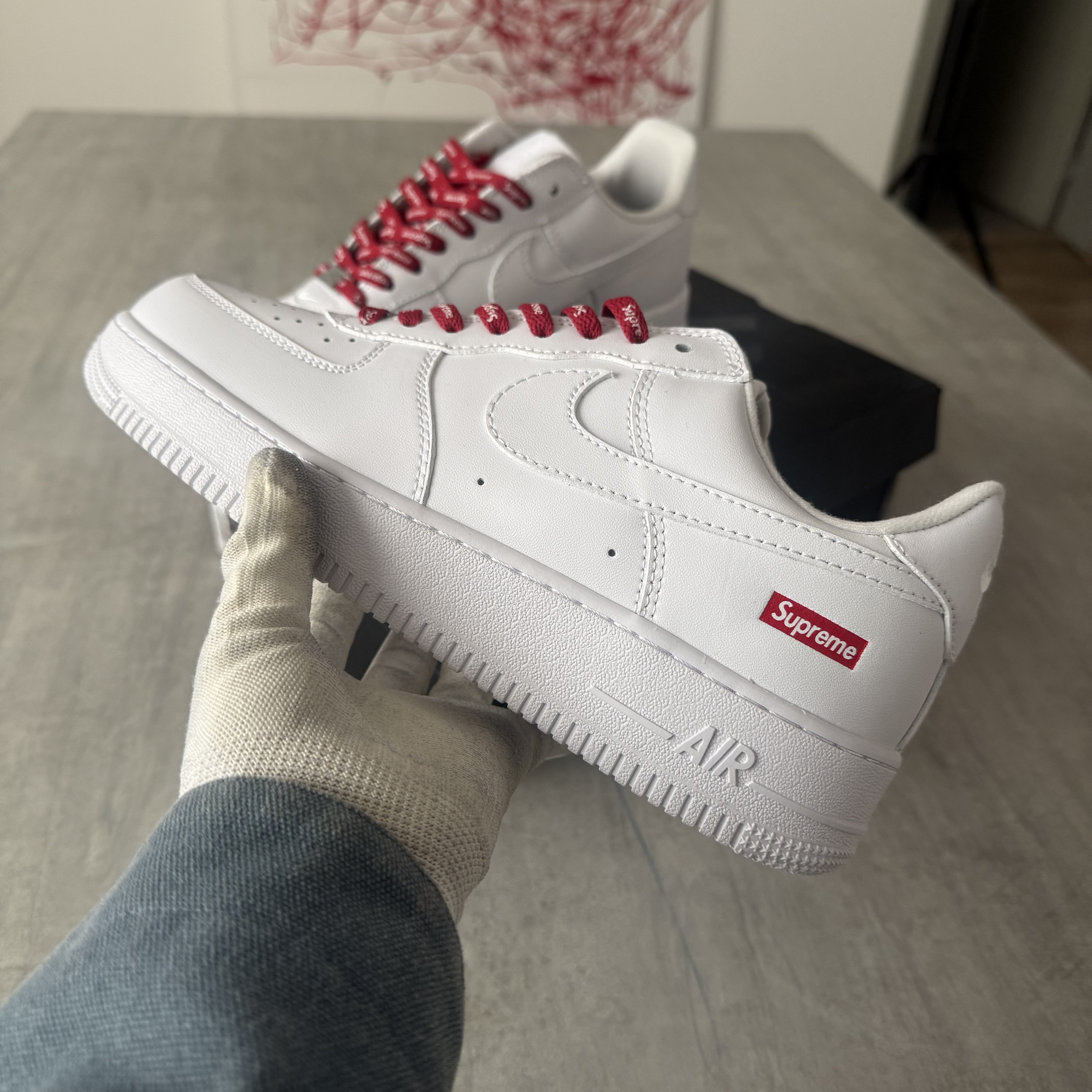 Nike Air Force 1 Low Supreme White
